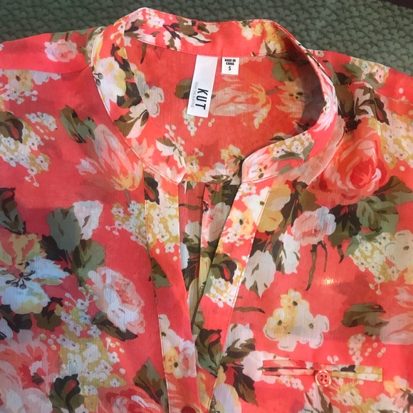 Peach flower blouse - Picture 3 of 6
